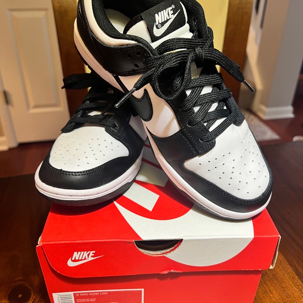 Nike Low Dunk Panda
